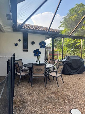 913 NW 110th Lane, Coral Springs, FL 33071