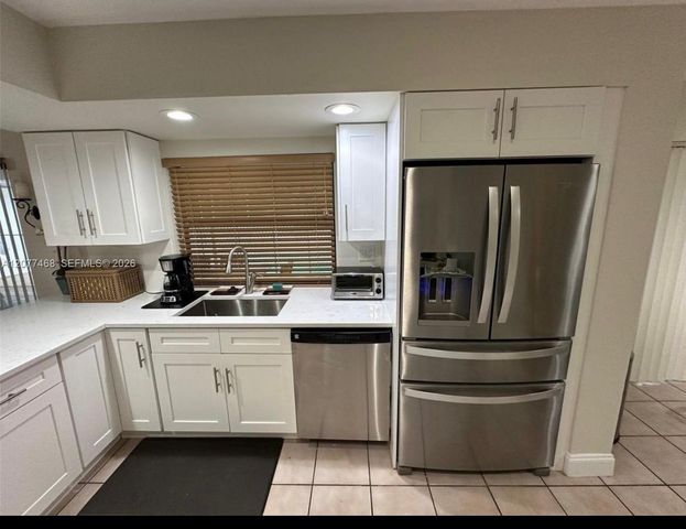 913 NW 110th Lane, Coral Springs, FL 33071