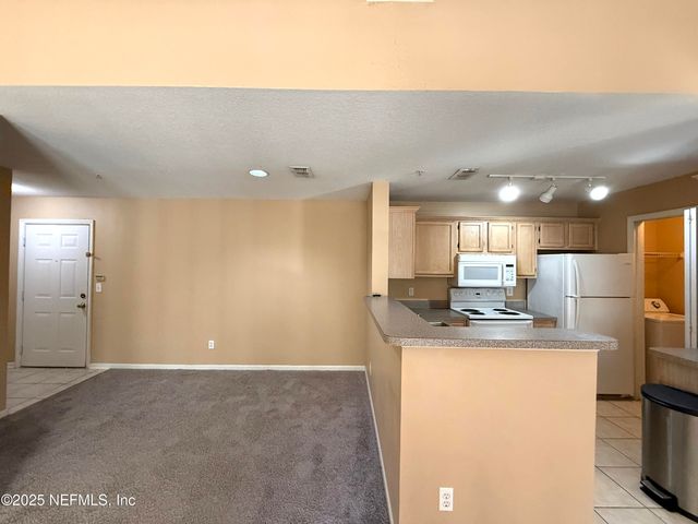 7701 TIMBERLIN PARK Boulevard 838, Jacksonville, FL 32256