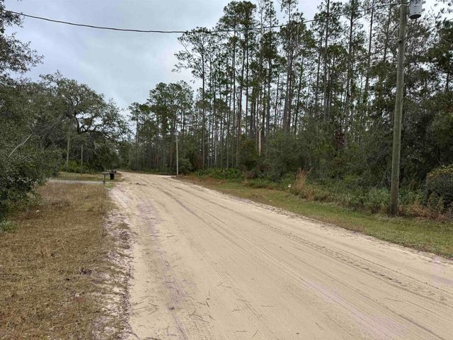 139 Peebles Rd, Interlachen, FL 32148