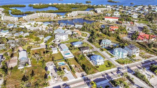 5863 Estero BLVD, Fort Myers Beach, FL 33931