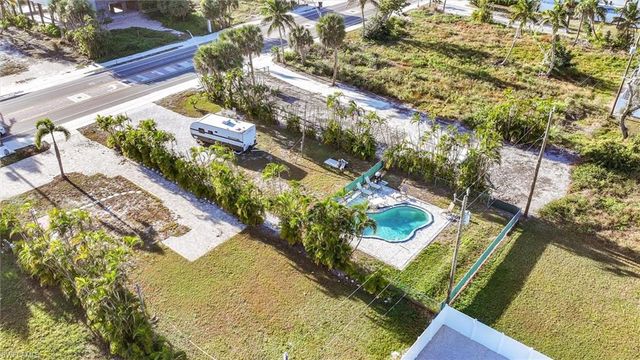 5863 Estero BLVD, Fort Myers Beach, FL 33931