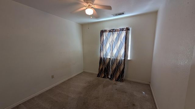 575 Macadamia Avenue, Madera, CA 93637