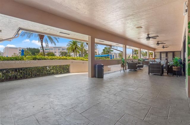 10130 Sunrise Lakes Boulevard 210, Sunrise, FL 33322