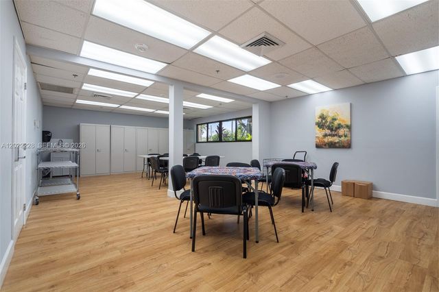 10130 Sunrise Lakes Boulevard 210, Sunrise, FL 33322