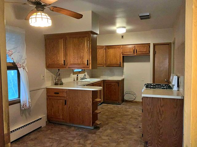 3006 15th Street, Moline, IL 61265