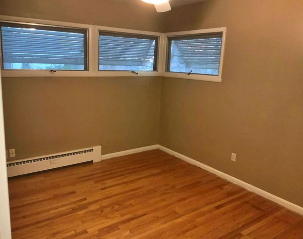 3006 15th Street, Moline, IL 61265