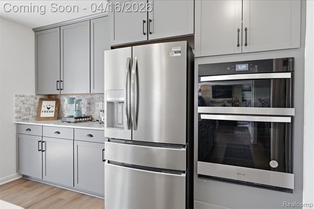 36323 Monroe, Westland, MI 48186