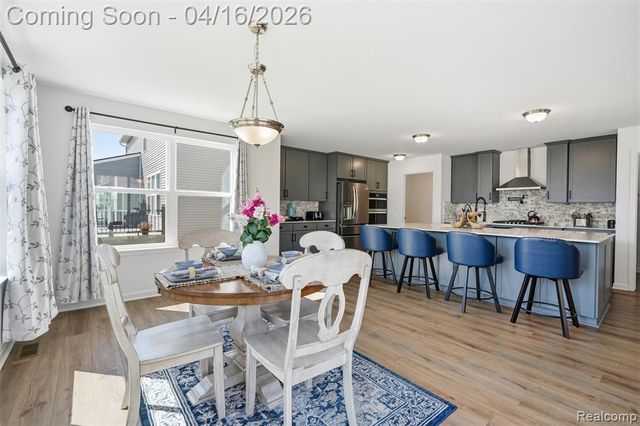 36323 Monroe, Westland, MI 48186