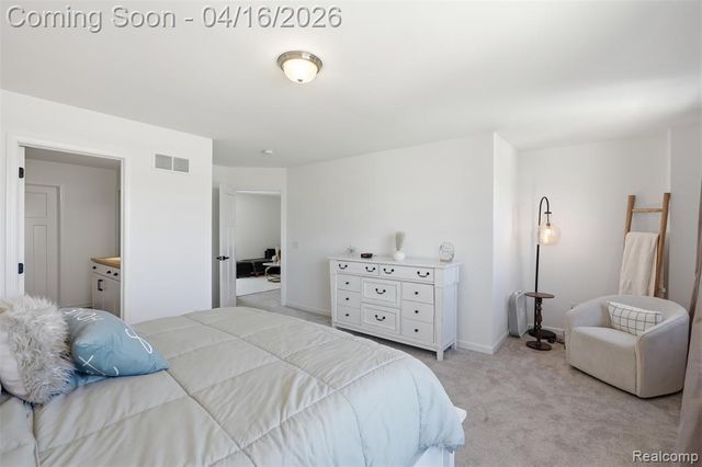 36323 Monroe, Westland, MI 48186