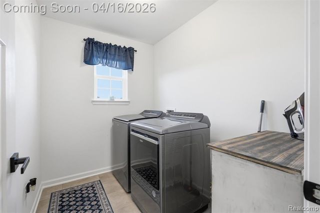 36323 Monroe, Westland, MI 48186