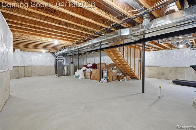 36323 Monroe, Westland, MI 48186