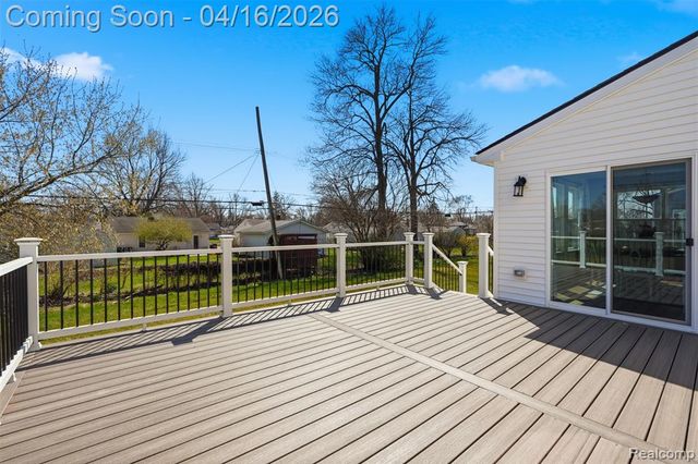 36323 Monroe, Westland, MI 48186