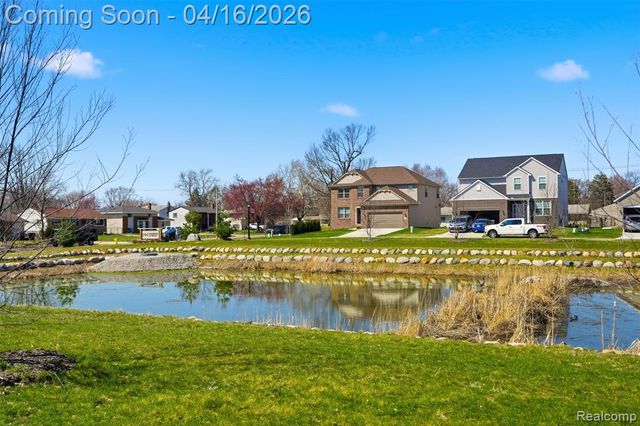 36323 Monroe, Westland, MI 48186