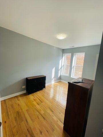 1411 E 67th Place 3E, Chicago, IL 60637