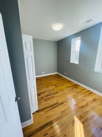 1411 E 67th Place 3E, Chicago, IL 60637