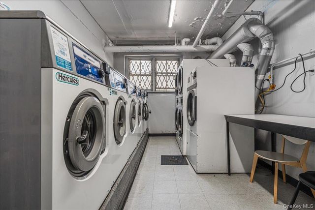 150 Hawthorne Street 6P, Brooklyn, NY 11225