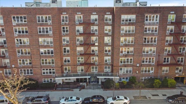 150 Hawthorne Street 6P, Brooklyn, NY 11225