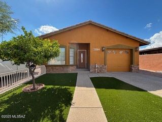 1611 W Delaware Street, Tucson, AZ 85745