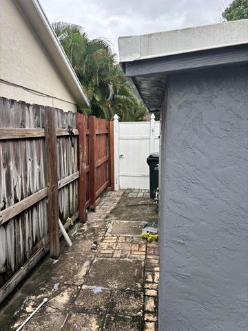 14539 Wood Pine Drive, Delray Beach, FL 33445