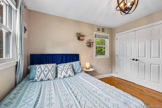 30 Rutledge Road, Scarsdale, NY 10583