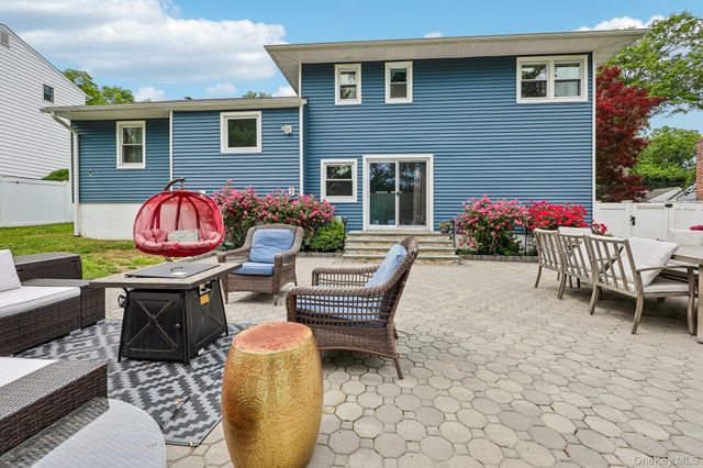 30 Rutledge Road, Scarsdale, NY 10583