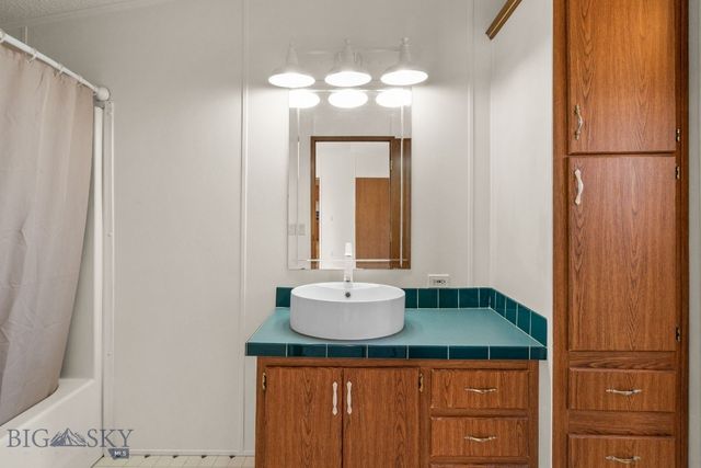 228 W Magnolia, Belgrade, MT 59714