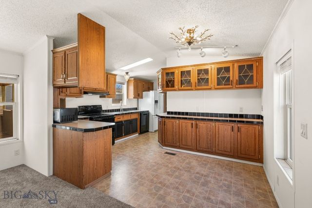 228 W Magnolia, Belgrade, MT 59714