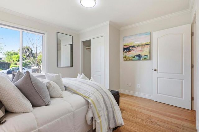 105 Louise Lane, San Mateo, CA 94403