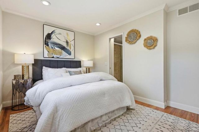 105 Louise Lane, San Mateo, CA 94403