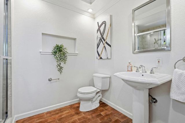 105 Louise Lane, San Mateo, CA 94403