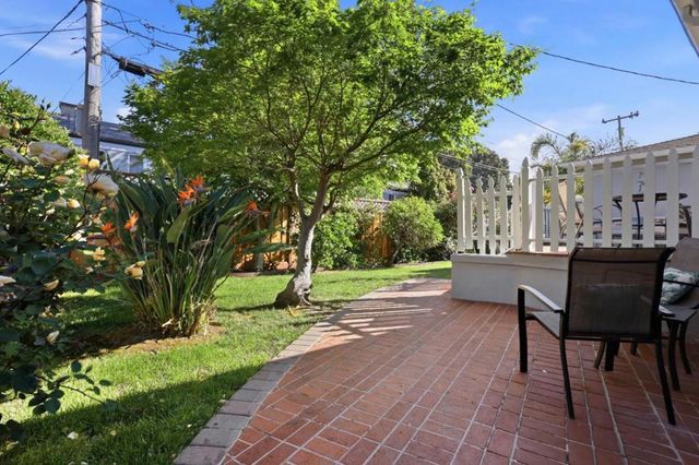 105 Louise Lane, San Mateo, CA 94403