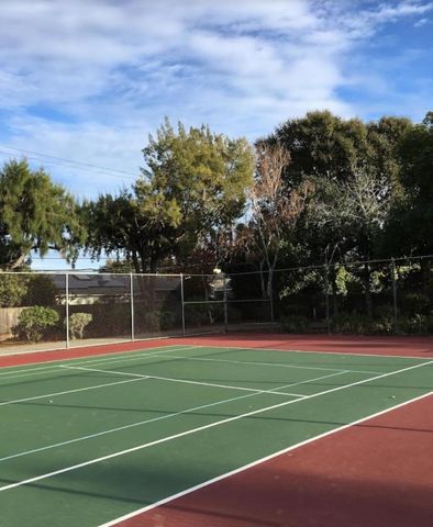 105 Louise Lane, San Mateo, CA 94403