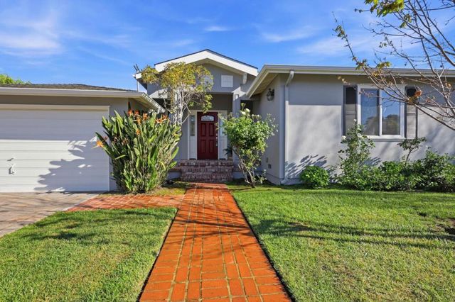 105 Louise Lane, San Mateo, CA 94403