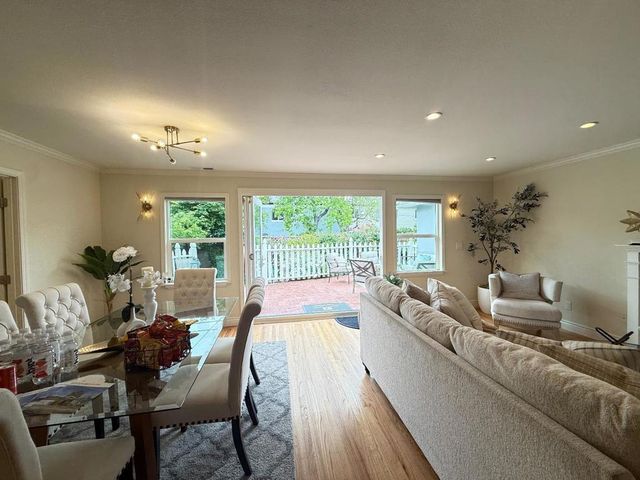 105 Louise Lane, San Mateo, CA 94403