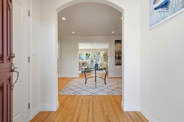 105 Louise Lane, San Mateo, CA 94403