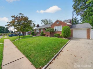47 Albert Avenue, Edison, NJ 08837