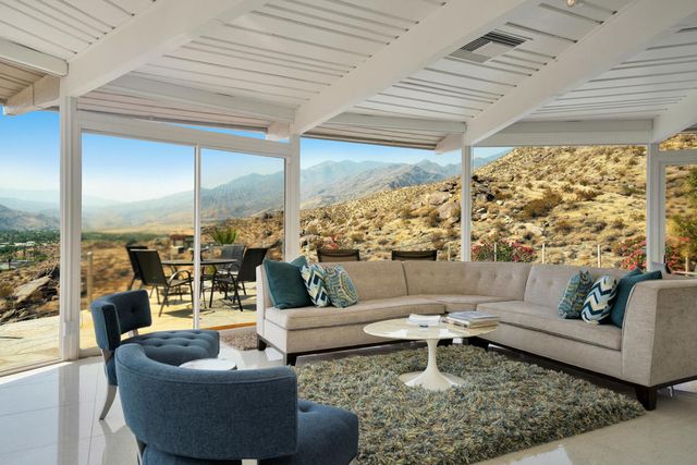 17 Cahuilla Hills Drive, Palm Springs, CA 92264