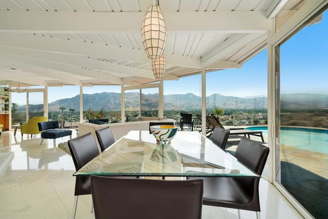 17 Cahuilla Hills Drive, Palm Springs, CA 92264