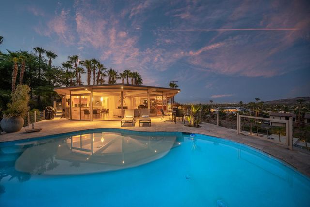 17 Cahuilla Hills Drive, Palm Springs, CA 92264