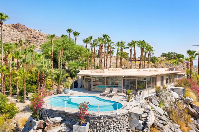 17 Cahuilla Hills Drive, Palm Springs, CA 92264
