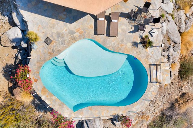 17 Cahuilla Hills Drive, Palm Springs, CA 92264