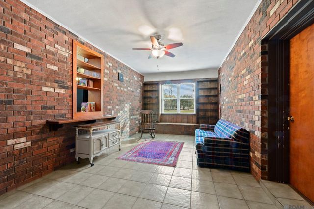 1433 Lakewood Dr, Zachary, LA 70791