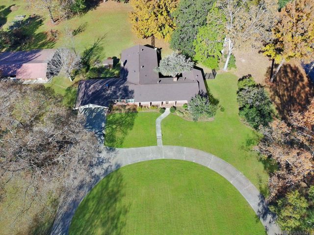 1433 Lakewood Dr, Zachary, LA 70791