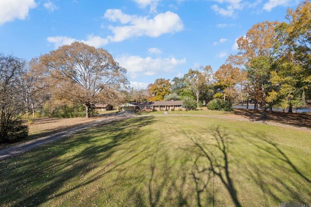 1433 Lakewood Dr, Zachary, LA 70791