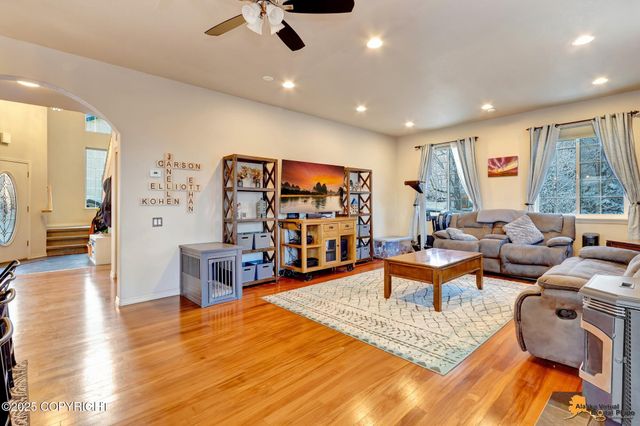 8730 Geirinhas Place, Anchorage, AK 99507