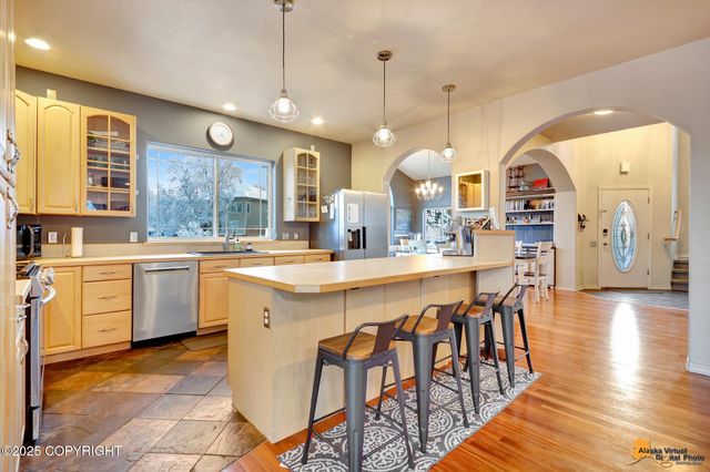 8730 Geirinhas Place, Anchorage, AK 99507