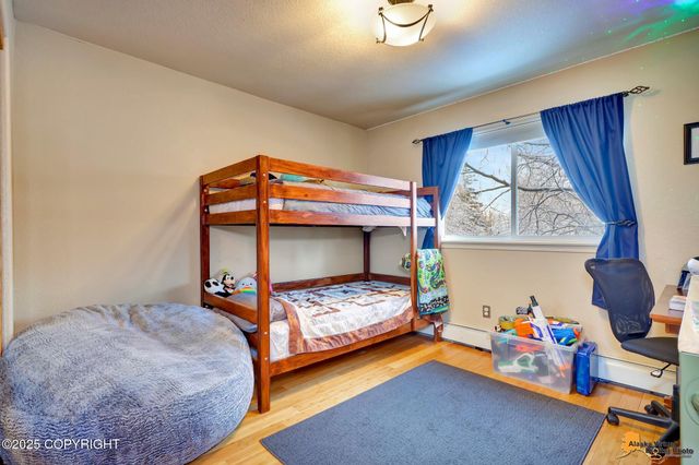 8730 Geirinhas Place, Anchorage, AK 99507