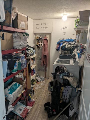 4105 NW 78th Way, Coral Springs, FL 33065