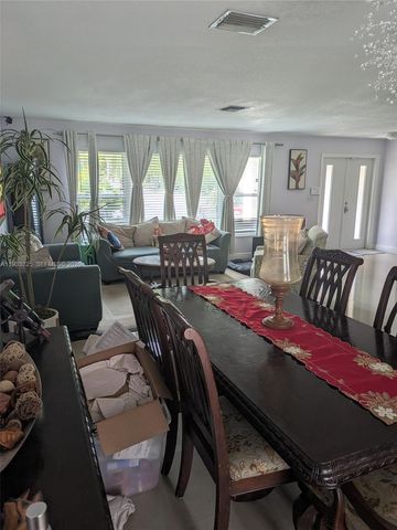 4105 NW 78th Way, Coral Springs, FL 33065